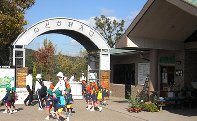 信貴山のどか村