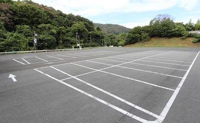 寶山寺駐車場