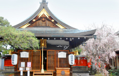 御霊神社