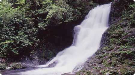 巖窟滝